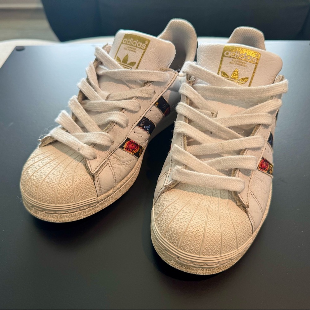 Adidas Superstar Floral Stripe Sneakers - Women's Size 6.5